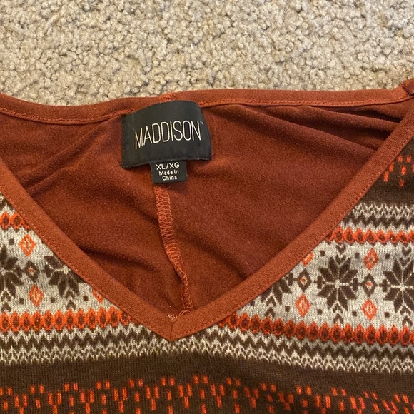 Maddison Burnt orange & brown poncho - Picture 3 of 4